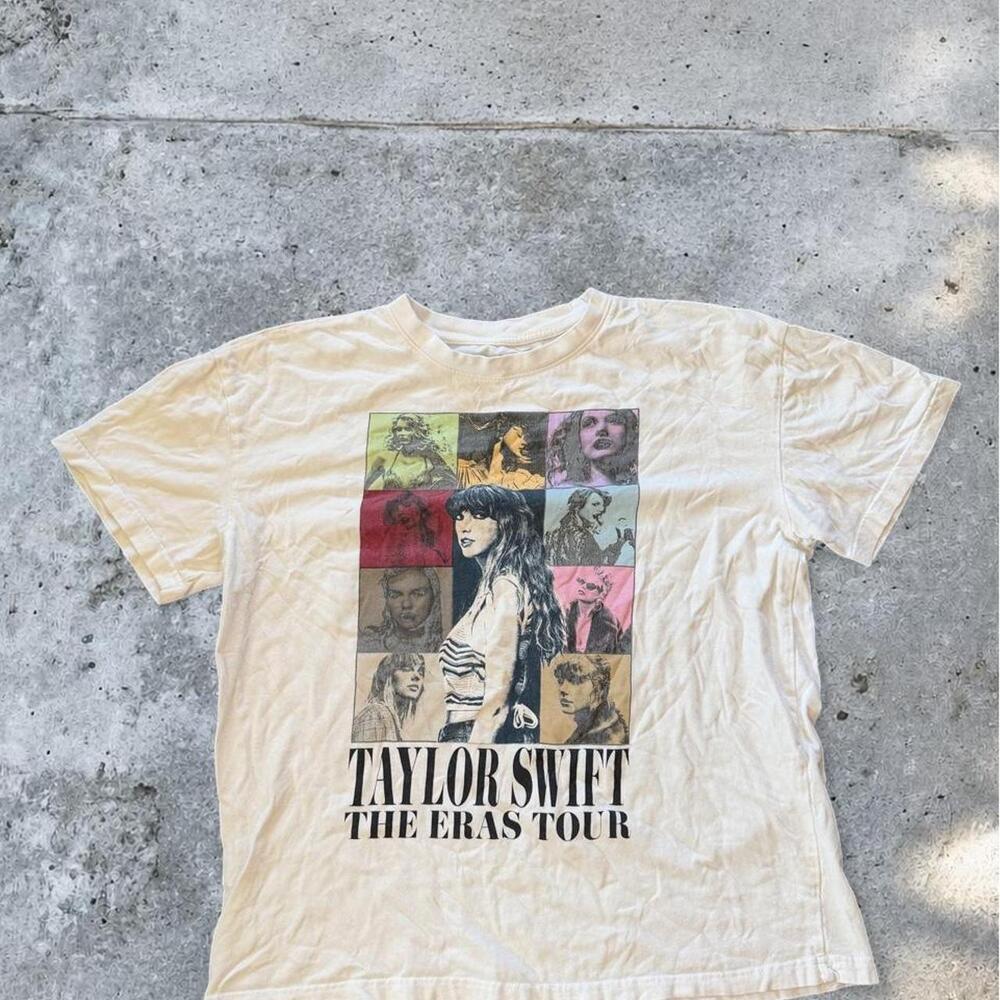 Taylor Swift The Eras Tour 2023 Tee – Women’s Medium